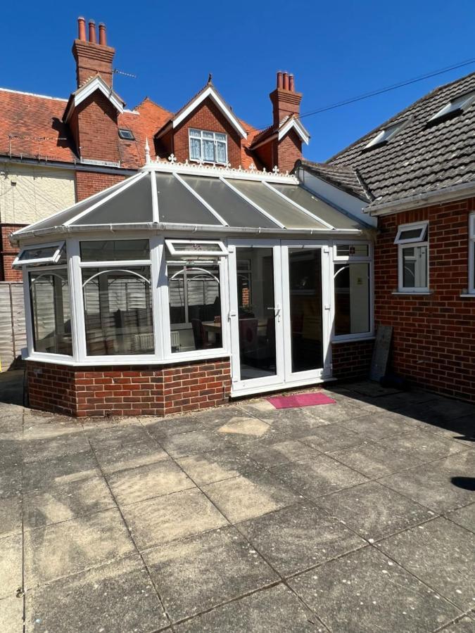 19A Stourwood Avenue Villa Борнмът Екстериор снимка