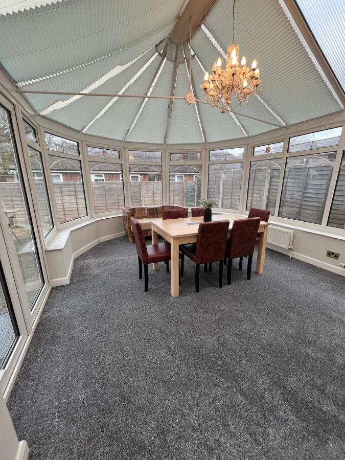 19A Stourwood Avenue Villa Борнмът Екстериор снимка
