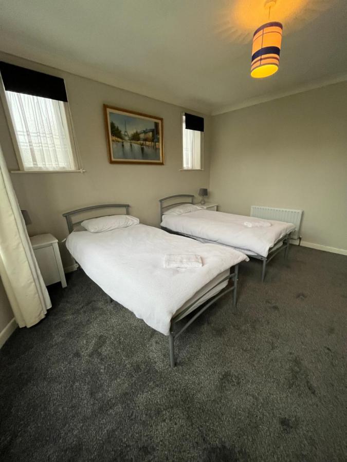 19A Stourwood Avenue Villa Борнмът Екстериор снимка